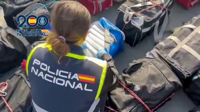 España: La policía desbarata la mayor organización de narcoveleros del mundo