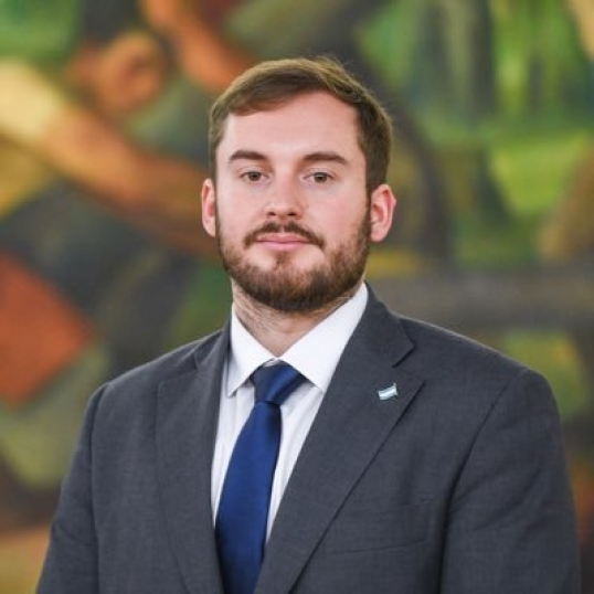 Antes decía que el Banco Nación es una cueva de acomodados: Ahora aparece con un préstamo millonario