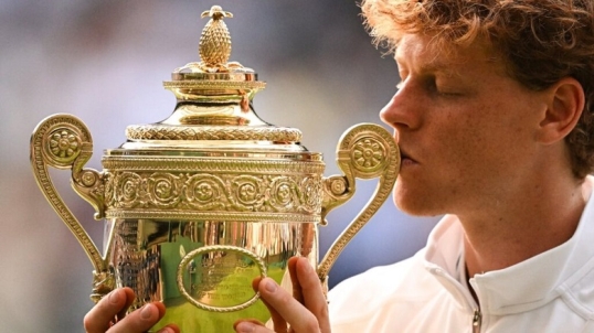 El italiano Jannik Sinner, se consagró campeón de Wimbledon