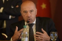 Laborde denunció la ruptura de la tradición diplomática argentina y vaticinó riesgos innecesarios por el conflicto en Medio Oriente