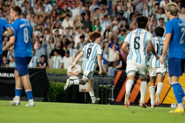 Amistoso internacional: Argentina vence a Islandia