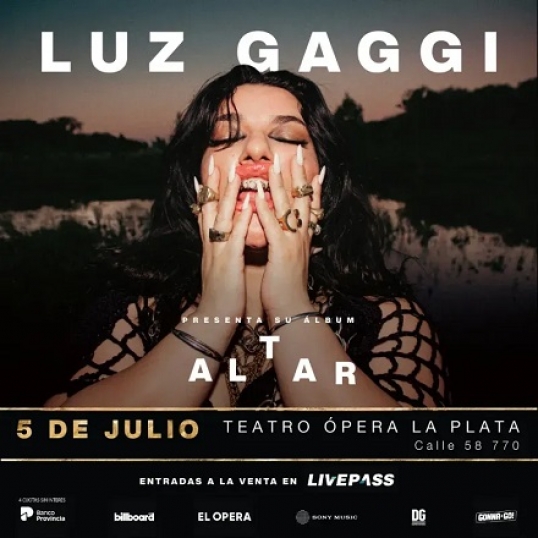 Luz Gaggi estará tocando su álbum debut en el Teatro Opera de La Plata