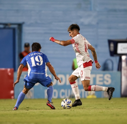 Torneo apertura de la Liga Profesional de Fútbol: Argentinos igualó sin goles con Estudiantes de Río Cuarto