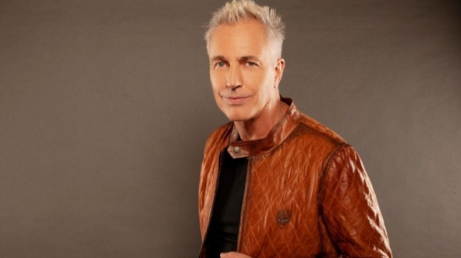 Denuncian a Marley por corrupción de menores