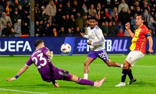 Europa League: Aston Villa perdió con Go Ahead Eagles de Países Bajos