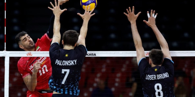 Voley: Argentina cayó por 1-3 ante Irán