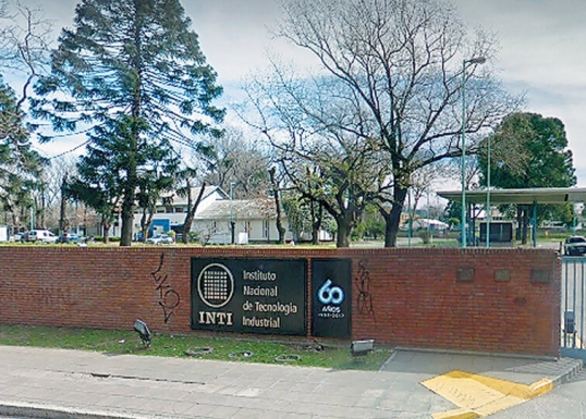 El Gobierno manda la gendarmería al INTI