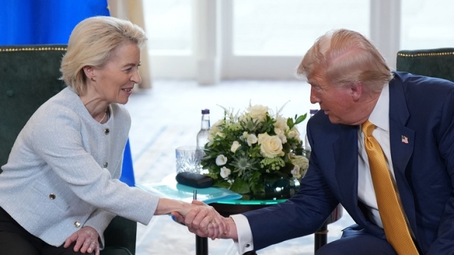 La Unión Europea cierra un acuerdo comercial con Estados Unidos