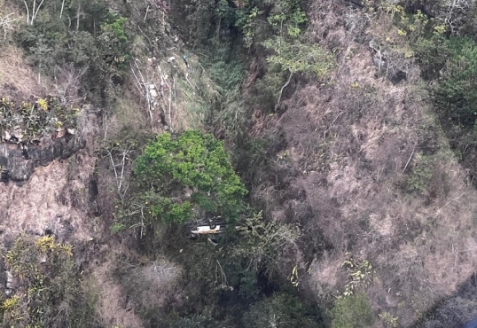 Brasil: Se desbarranco un autobús y al menos hay 17 muertos