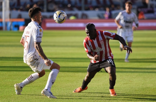 Estudiantes venció a Platense y logró el Trofeo de Campeones