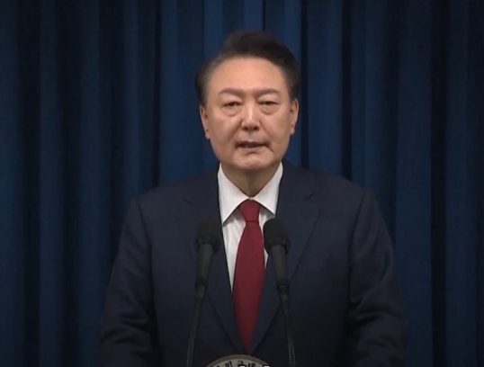 Corea del Sur: Detienen al presidente destituido Yoon Suk-yeol