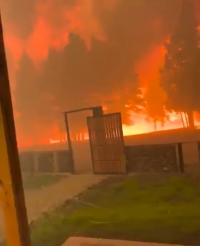 Chubut: El incendio en Epuyén consumió 1800 hectáreas y obligan a los vecinos a abandonar sus hogares