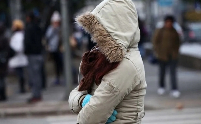 El tiempo en el AMBA, se presenta frío, con cielo parcialmente nublado y una máxima de 16 grados