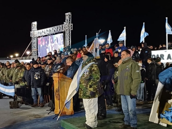 Vigilia del 2 de abril: Los veteranos volvieron a pedir por el desarme del radar en Tolhuin