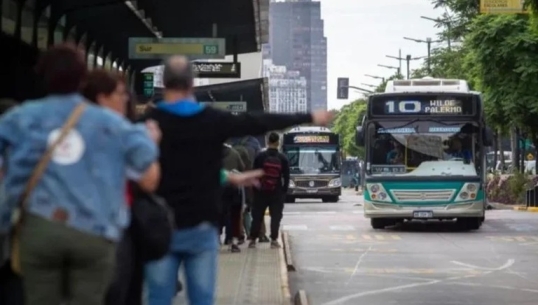 La UTA advirtió que no descarta un paro de colectivos
