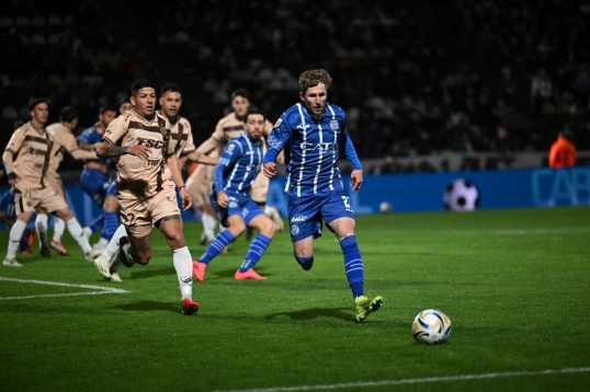Torneo clausura de la Liga Profesional de Fútbol: Godoy Cruz-venció por 3-1 a Platense en Vicente López