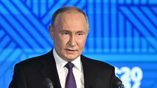 Vladímir Putin: El Nuevo Banco de Desarrollo del BRICS seguirá ampliando su capacidad