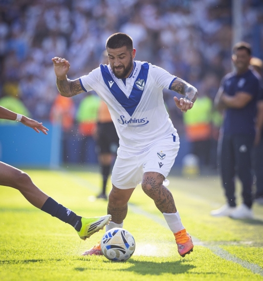 Torneo apertura de la Liga Profesional de Fútbol: Vélez, le ganó por 2-1 a Talleres