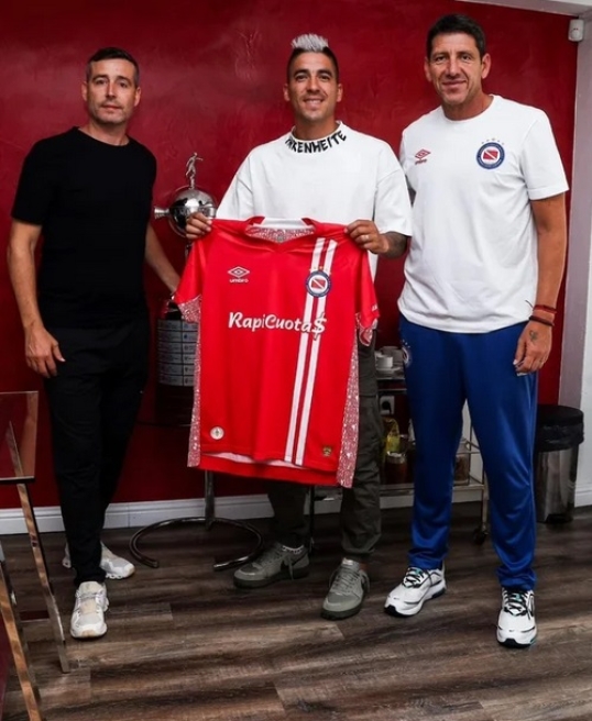 Leandro Fernández firmó para Argentinos Juniors