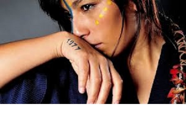 Ana Tijuox, la artista chilena de hip-hop protesta, regresa a la Argentina