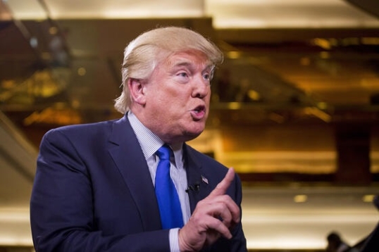 Trump amenaza a China con imponer aranceles, si suministra misiles antiaéreos a Irán