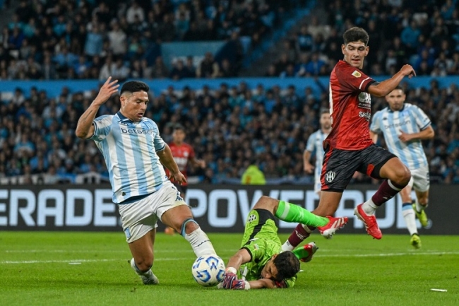 Torneo clausura de la Liga Profesional de Fútbol: Racing visita a Central Córdoba de Santiago del Estero