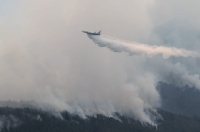 Incendio en Chubut: El gran avión hidrante de Santiago del Estero ya opera y trae alivio