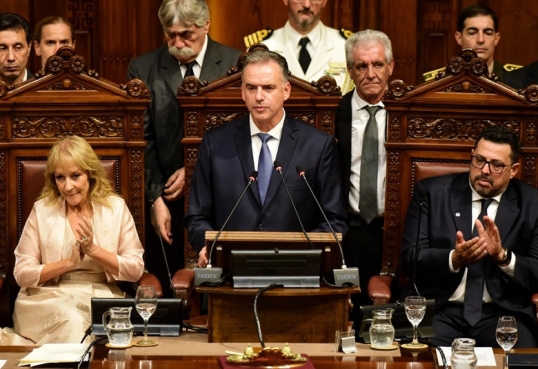 Yamandú Orsi asumió la Presidencia de la República Oriental del Uruguay