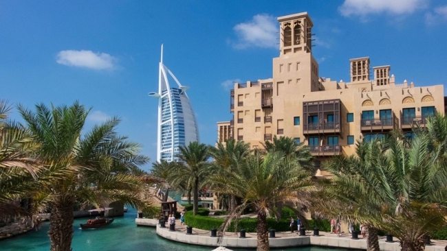 Irán lanzó un ultimátum a hoteleros de Oriente Medio