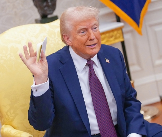 Donald Trump afirmó que Vladímir Putin «está jugando con fuego»