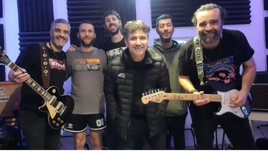 Pezones Cardozo regresa a los escenarios en Café Berlín