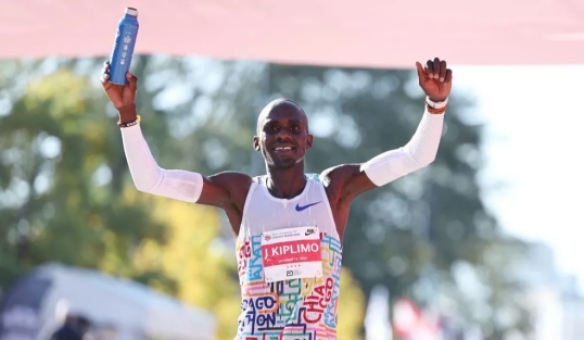 Atletismo: Jacob Kiplimo logró el récord mundial de medio maratón en Lisboa
