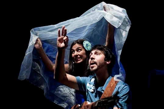 ¡A la Ronda! ofrece un encuentro con el universo musical de Naranja Dulce en el C.C.Kirchner