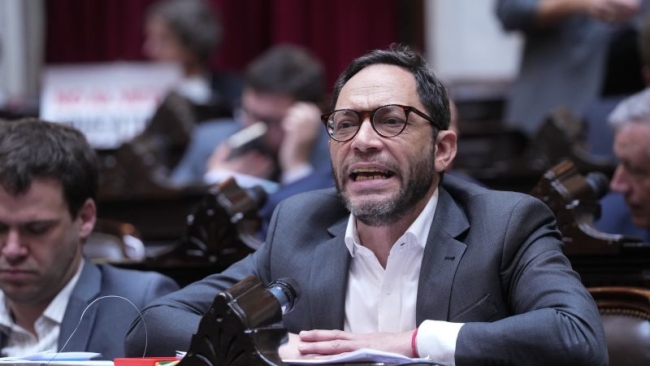 Maximiliano Ferraro: «Adorni tendría que dar un paso al costado»